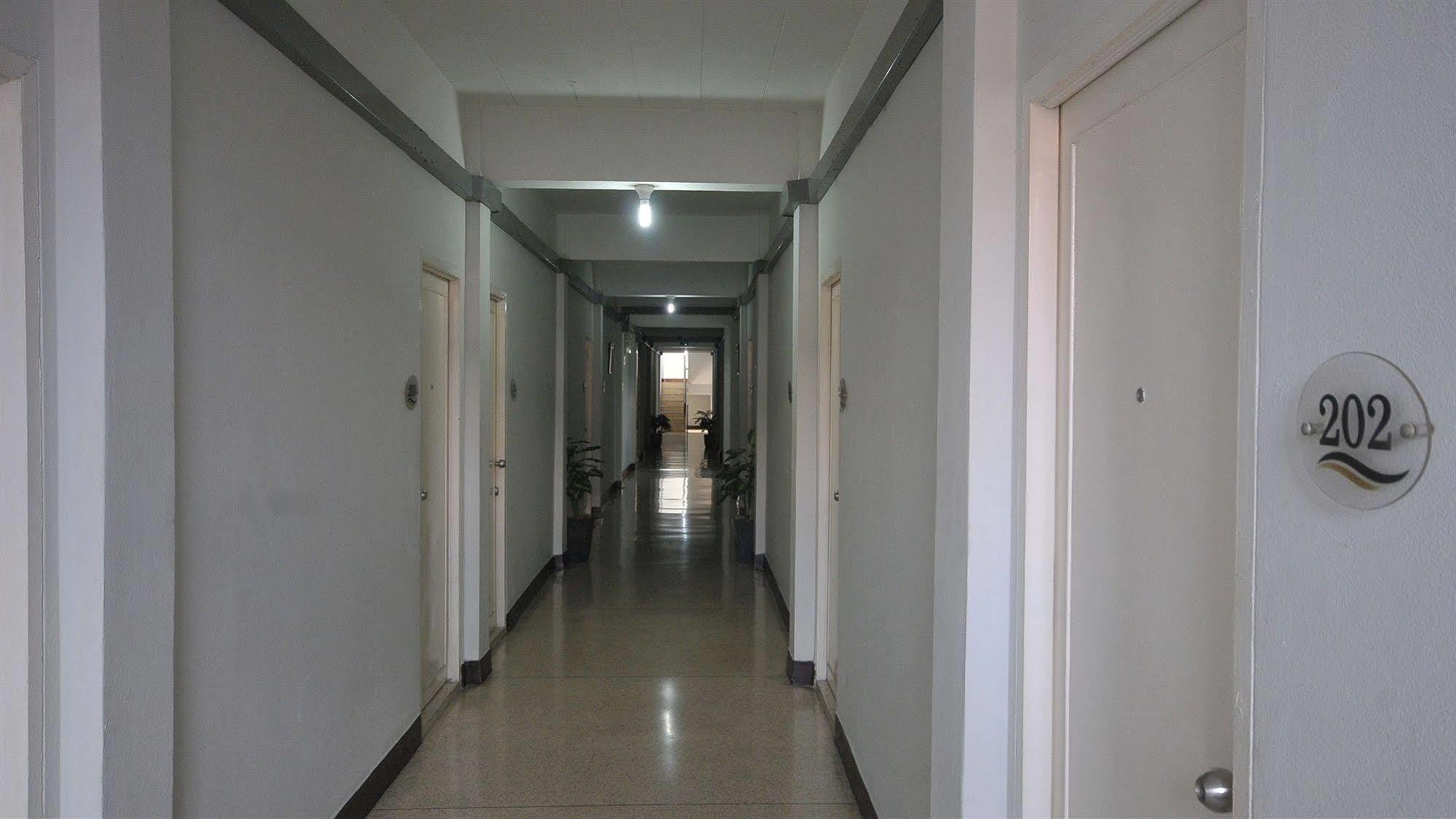 Seri 47 Residence กรุงเทพมหานคร ภายนอก รูปภาพ